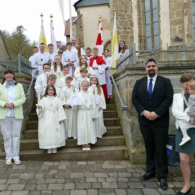 Weißer Sonntag in St. Crescentius