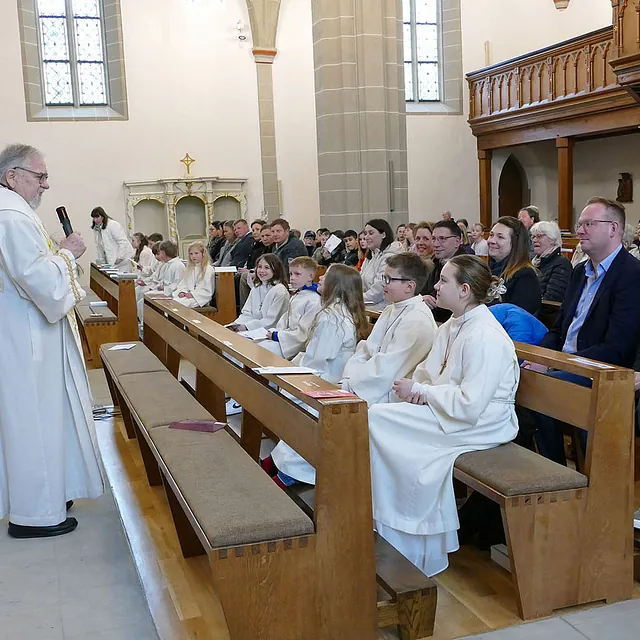 Dankgottesdienst der Kommunionkinderi n St. Crescentius