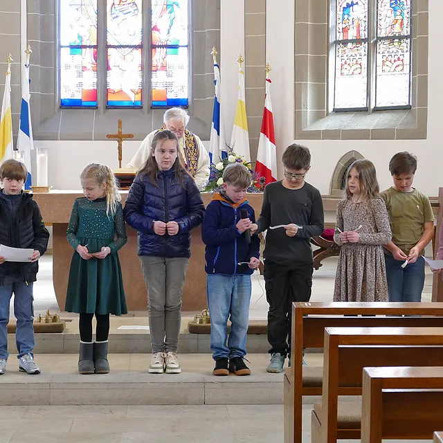 Familiengottesdienst „Wasser des Lebens“ in St. Cescentius