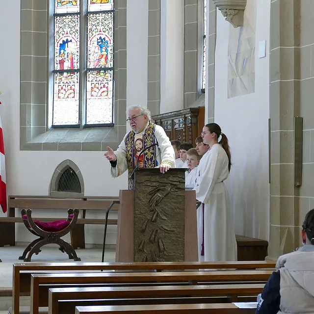Familiengottesdienst „Wasser des Lebens“ in St. Cescentius