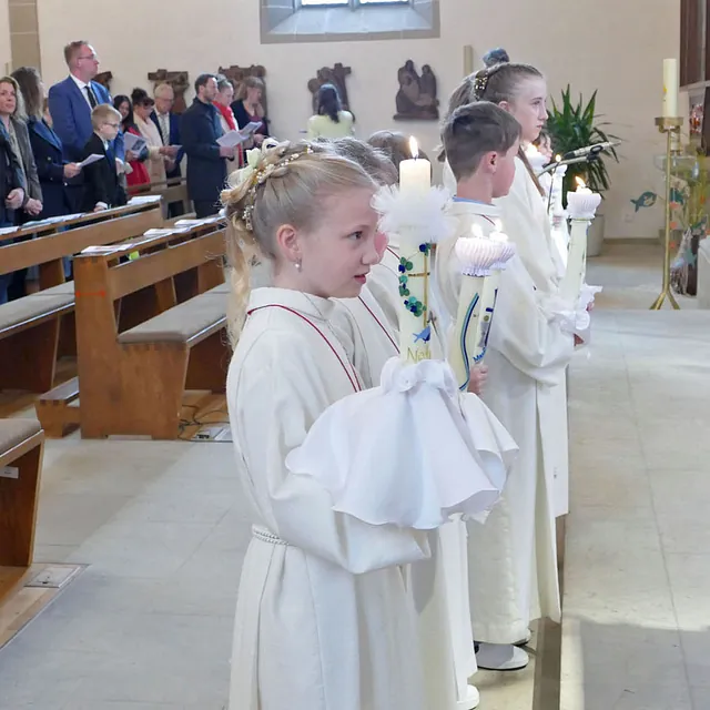 Weißer Sonntag in St. Crescentius