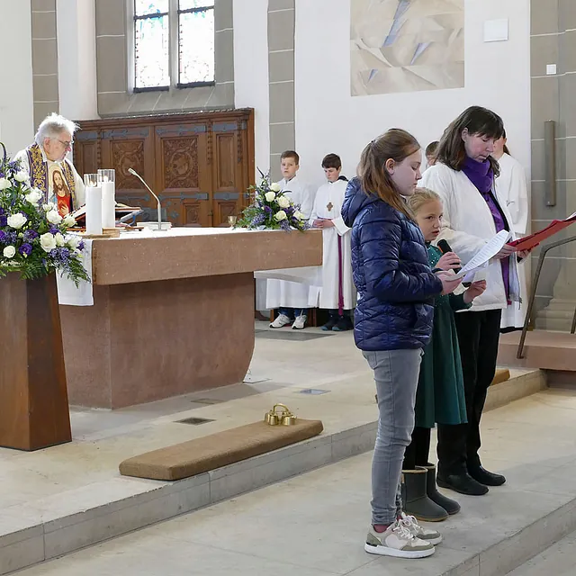Familiengottesdienst „Wasser des Lebens“ in St. Cescentius