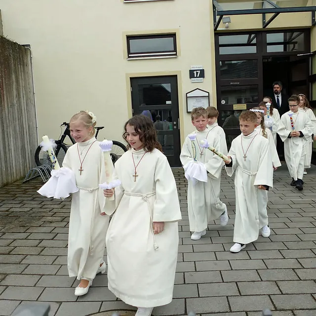 Weißer Sonntag in St. Crescentius