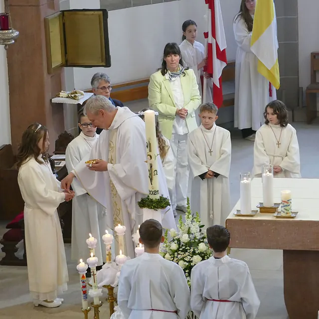 Weißer Sonntag in St. Crescentius