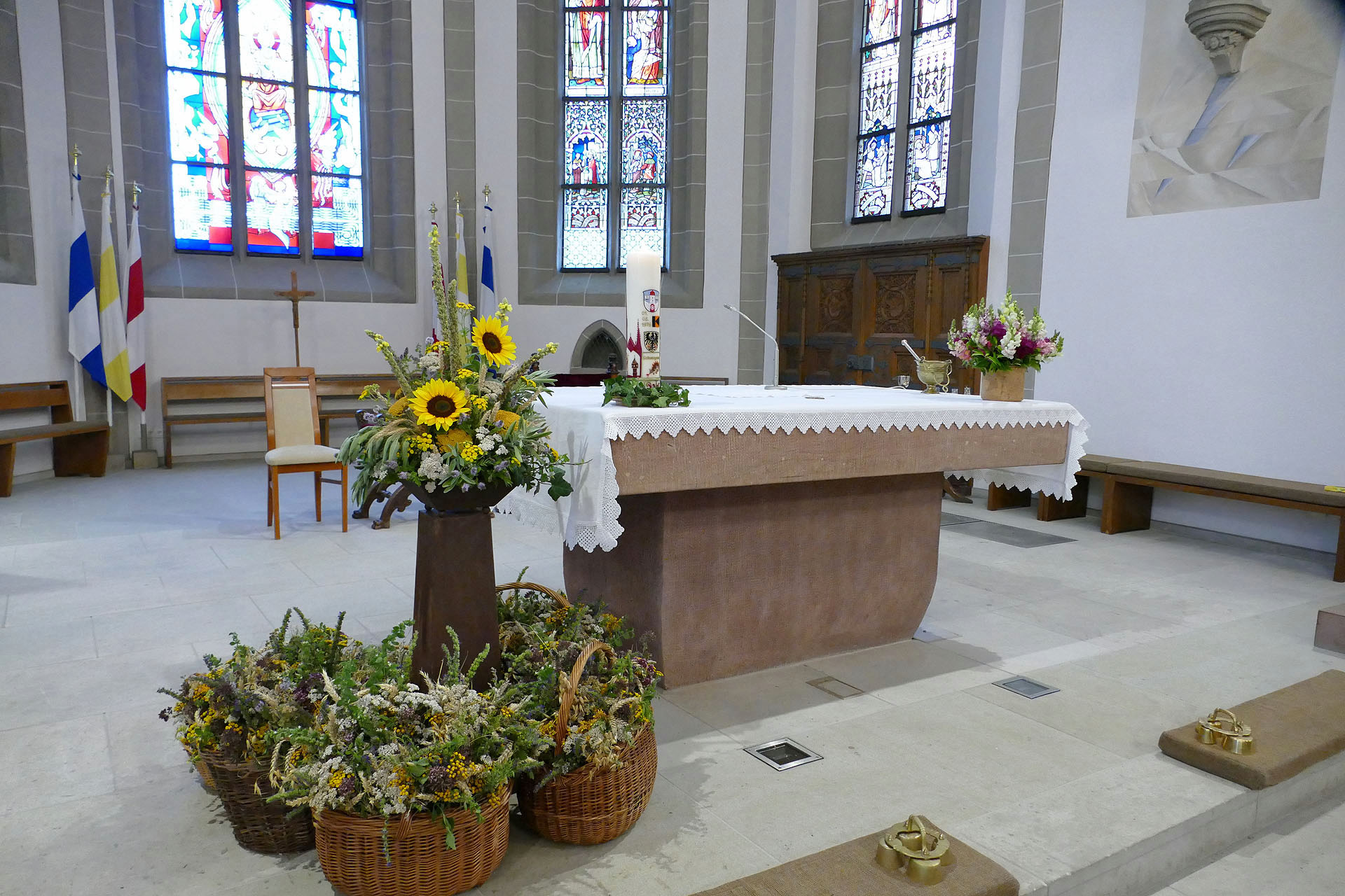 Maria Himmelfahrt in St. Crescentius