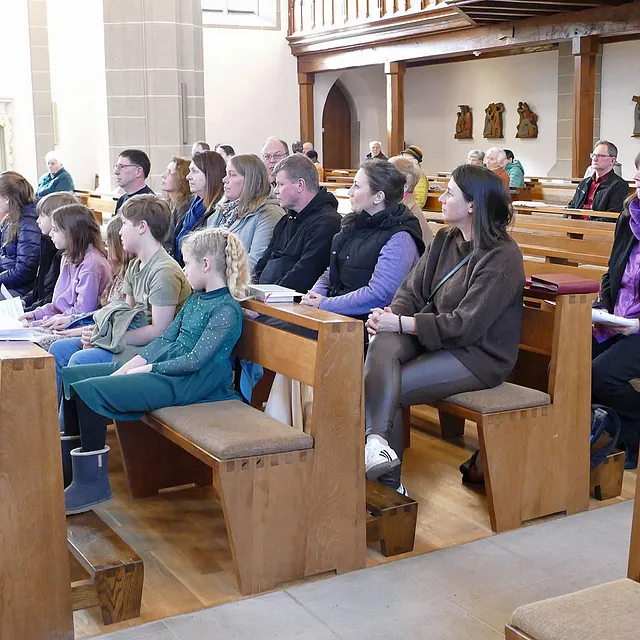 Familiengottesdienst „Wasser des Lebens“ in St. Cescentius