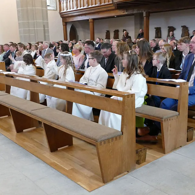 Weißer Sonntag in St. Crescentius