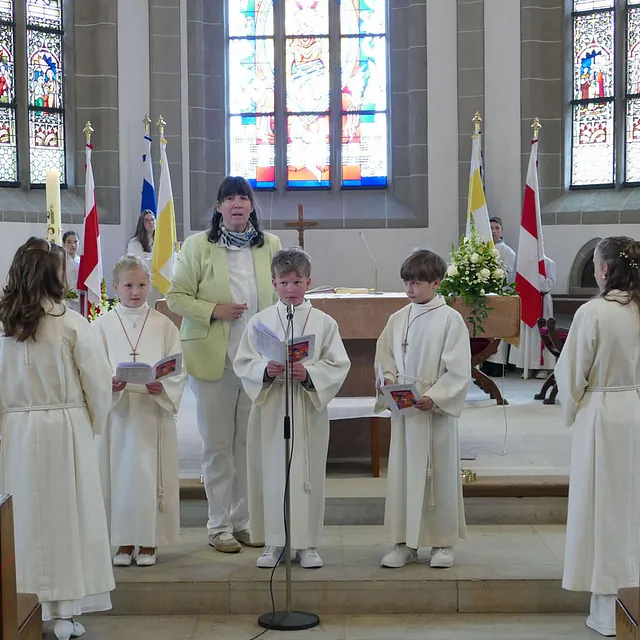 Weißer Sonntag in St. Crescentius