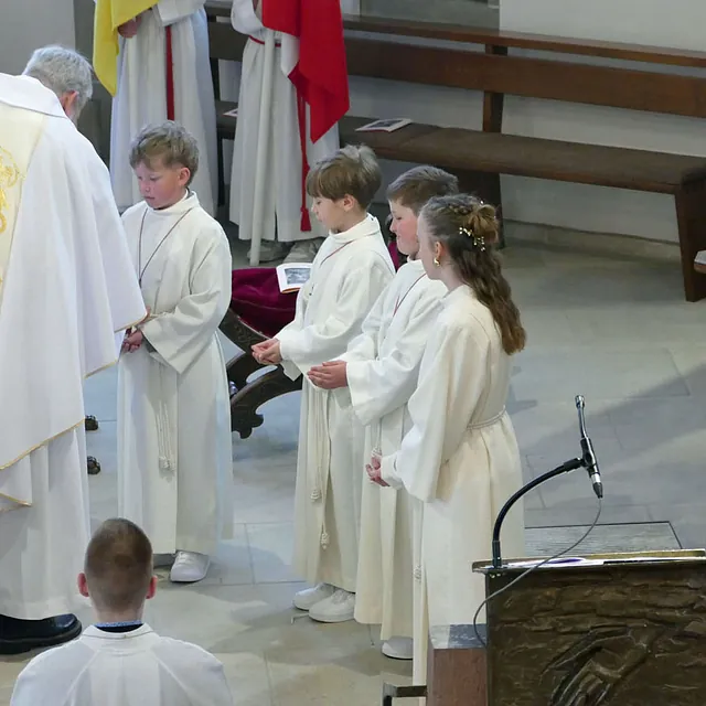 Weißer Sonntag in St. Crescentius