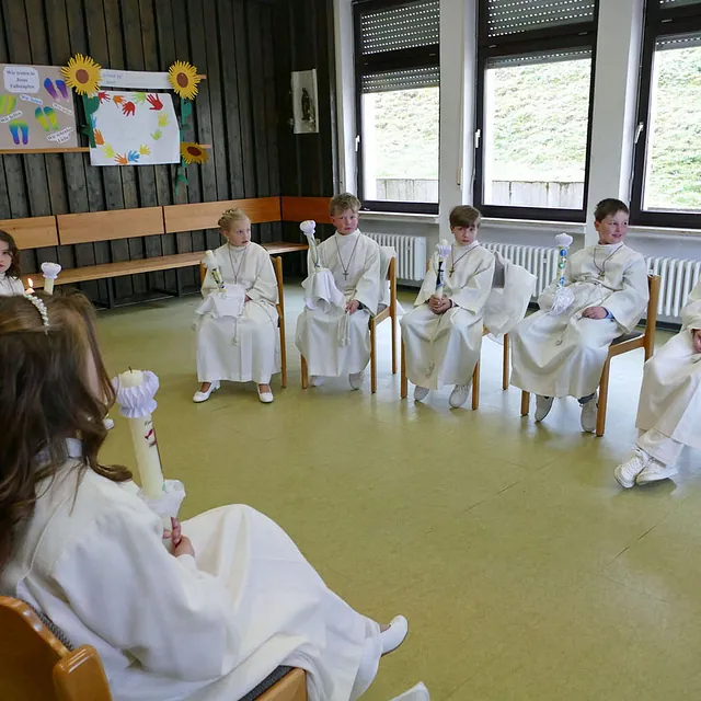 Weißer Sonntag in St. Crescentius