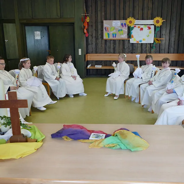 Weißer Sonntag in St. Crescentius