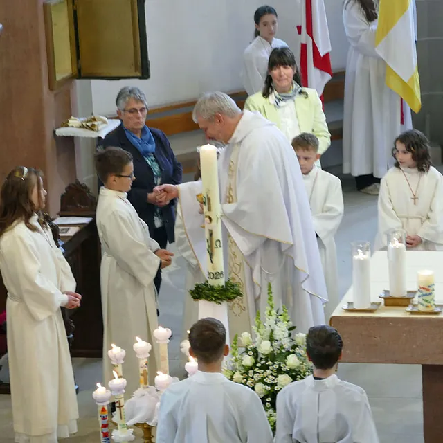 Weißer Sonntag in St. Crescentius