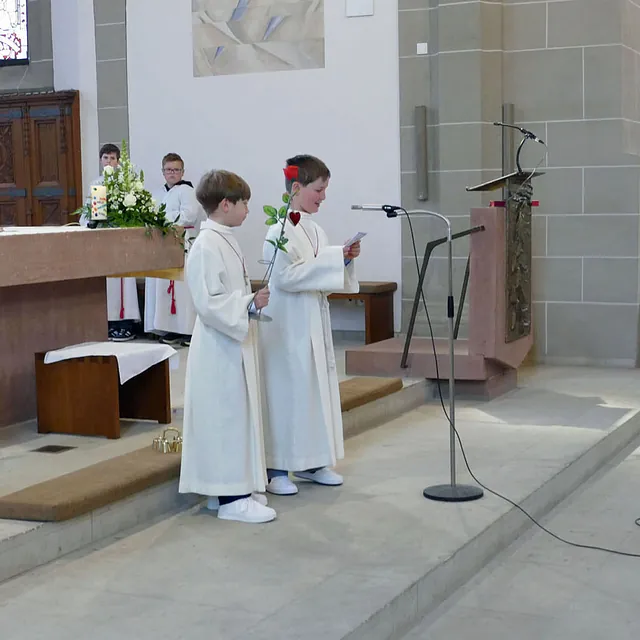 Weißer Sonntag in St. Crescentius