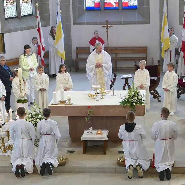 Weißer Sonntag in St. Crescentius