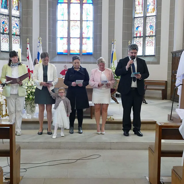 Weißer Sonntag in St. Crescentius