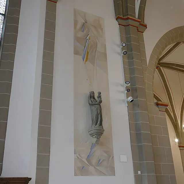 Malerische Spiegel in St. Crescentius