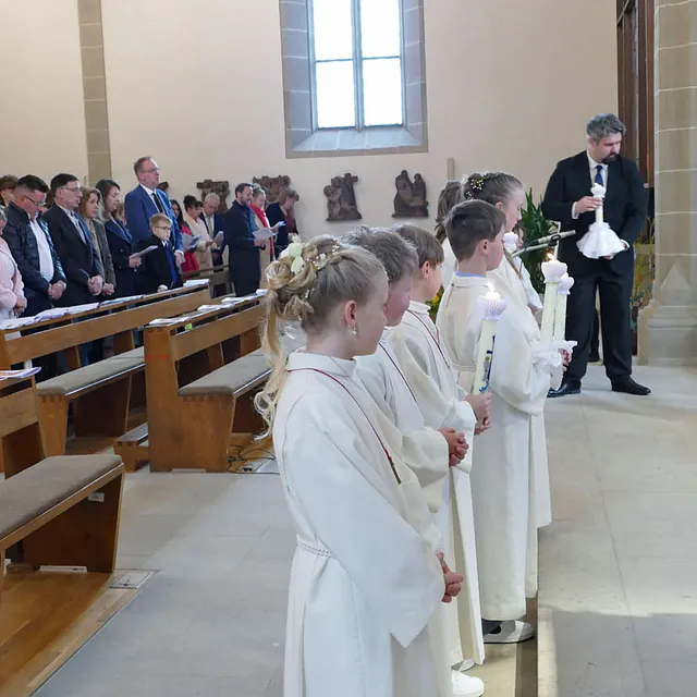 Weißer Sonntag in St. Crescentius